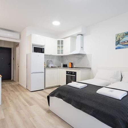 Oaks Studio With Balcony Budapest Kültér fotó