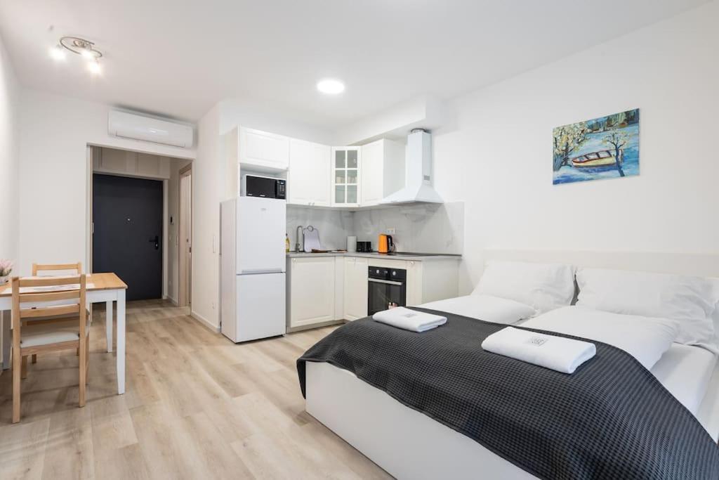 Oaks Studio With Balcony Budapest Kültér fotó